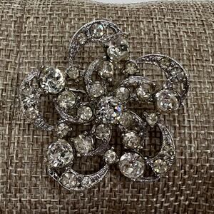 BOGOFF Vintage Rhinestone Brooch Pin Silver Tone Floral Swirl Pin Costume